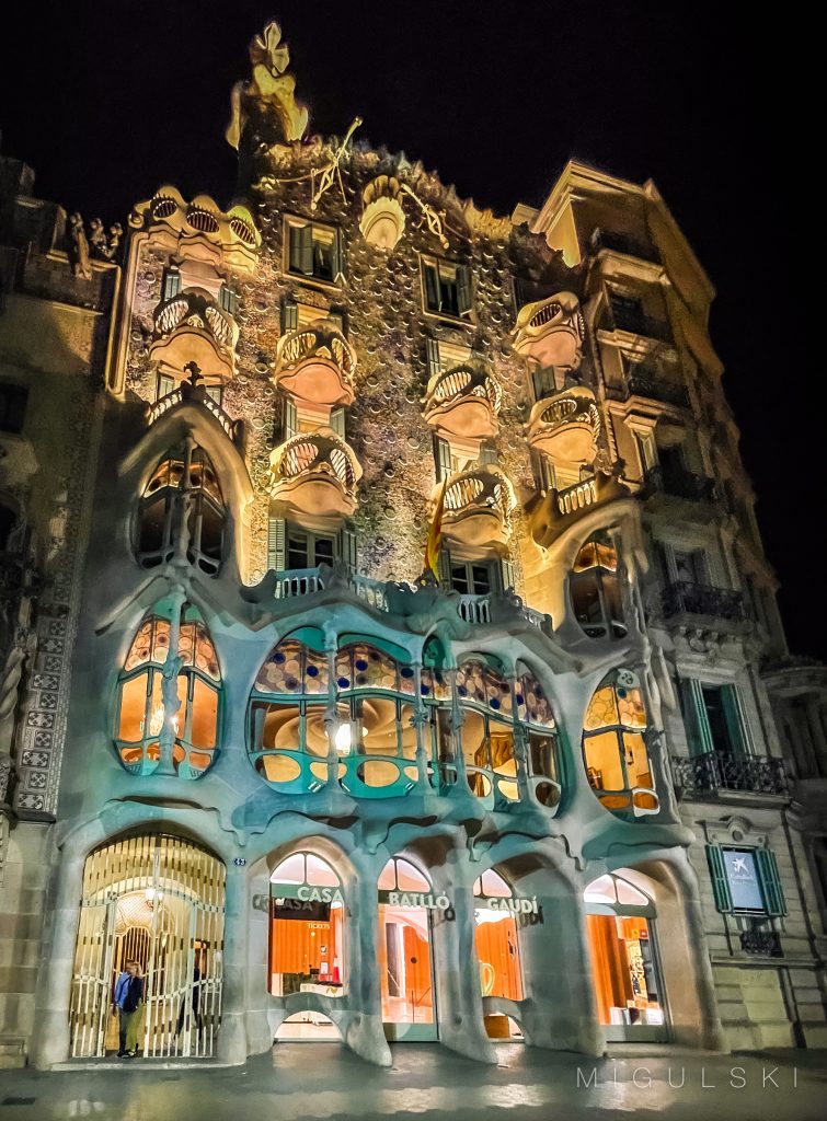 "Casa Batllo," by Antoni Gaudí.