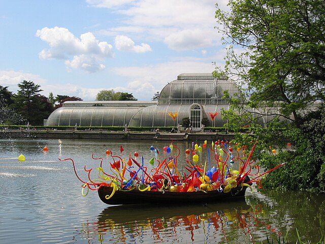 Sculpture by Dale Chihuly in Kew Gardens, London.