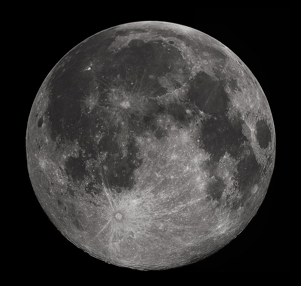 The moon is notoriously difficult to photograph, but easy to photograph poorly.