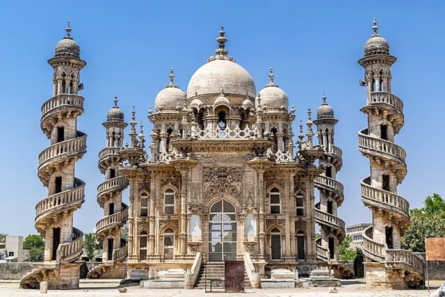 Gujarat: The History of its Art