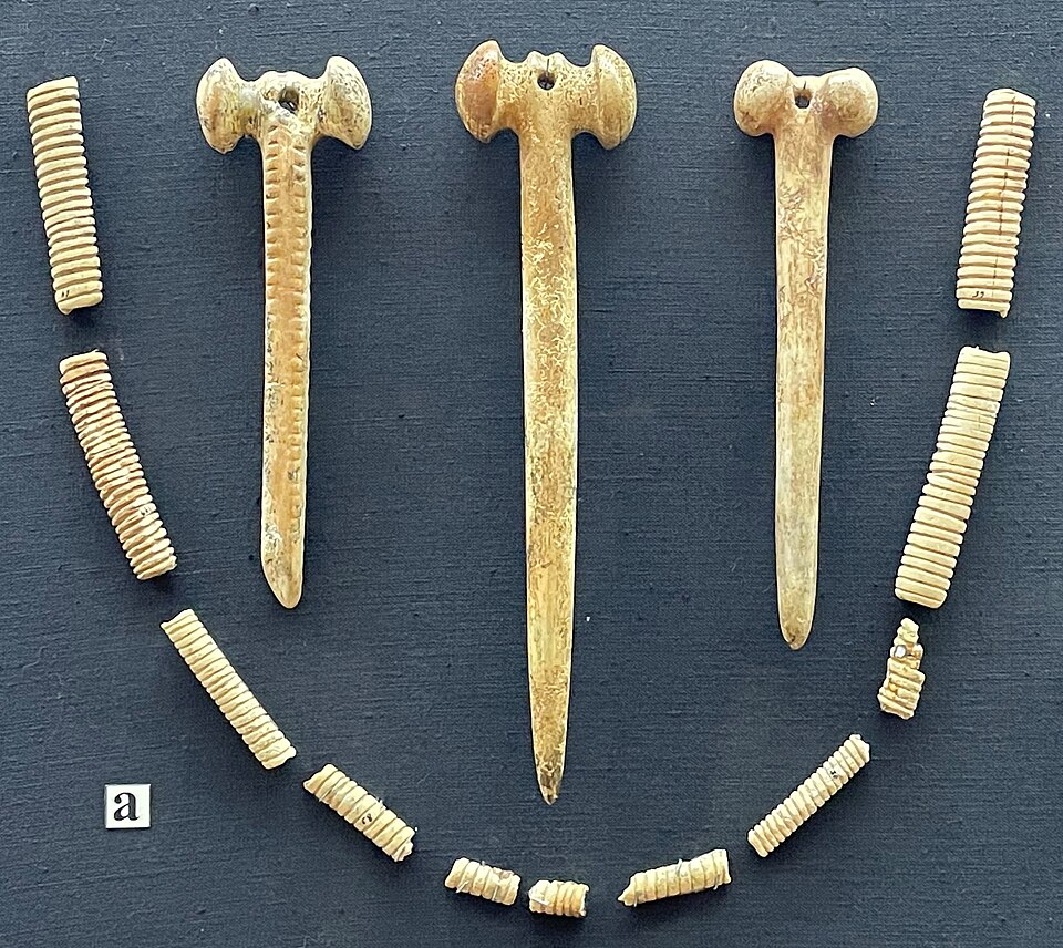 The Art of the Yamnaya: Burial Symbols, Metalwork & Steppe Legacy