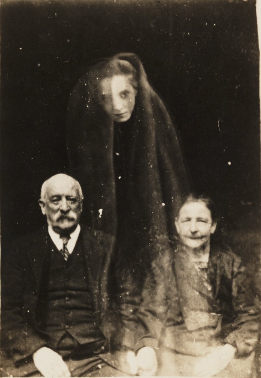 Victorian Spirit Photography and the Art of the Supernatural