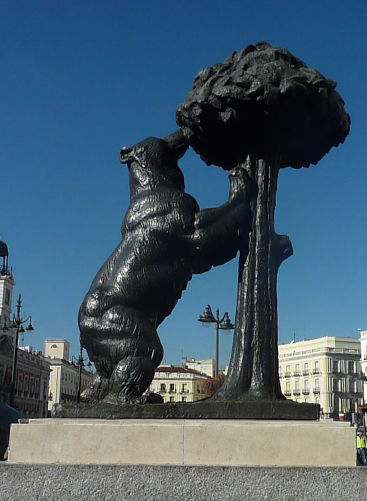 Statue of Bear and Strawberry Tree, Puerta del Sol, Madrid, Spain.